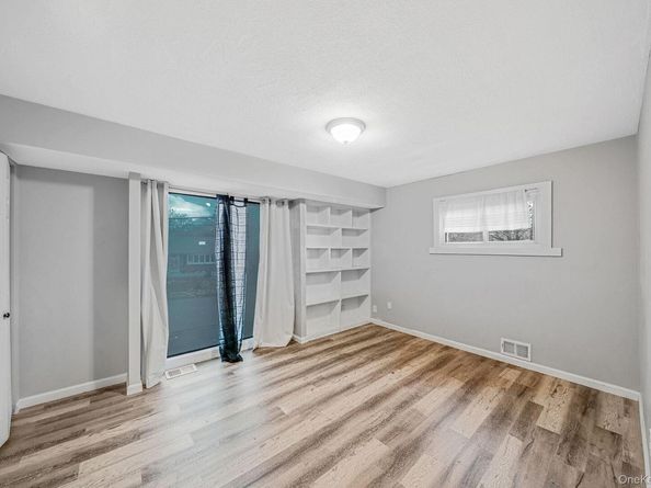 4 Sibley Place, Huntington Station NY 11746