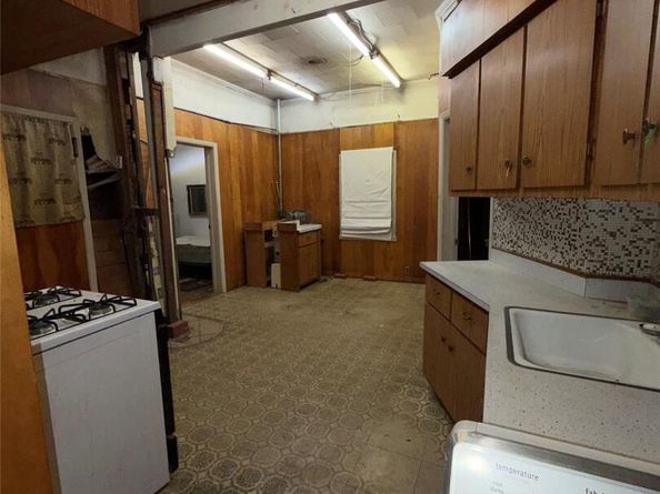 4083 Seton Avenue, Bronx NY 10466