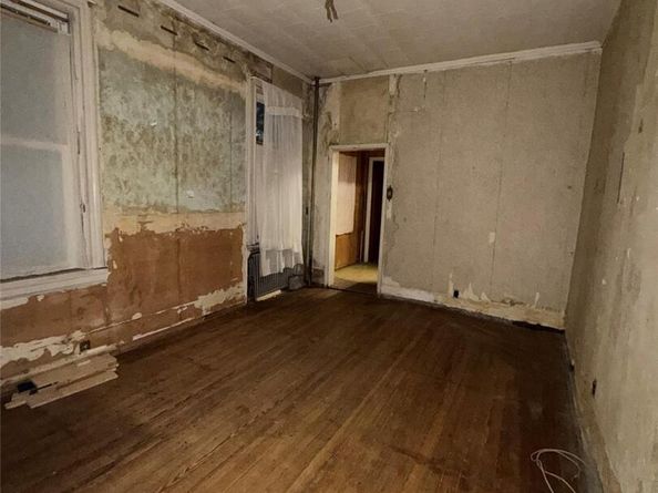 4083 Seton Avenue, Bronx NY 10466