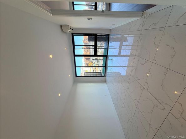 4516 83rd St E4H, Elmhurst NY 11373