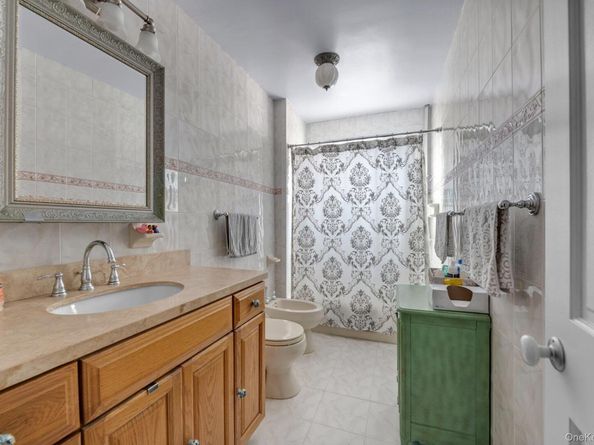 2327 Vance Street, Bronx NY 10469