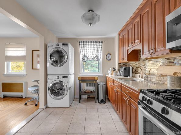 2327 Vance Street, Bronx NY 10469