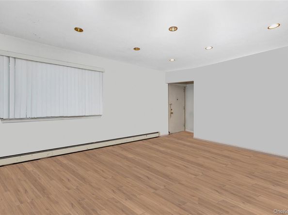 181 Walnut Street, Lynbrook NY 11563