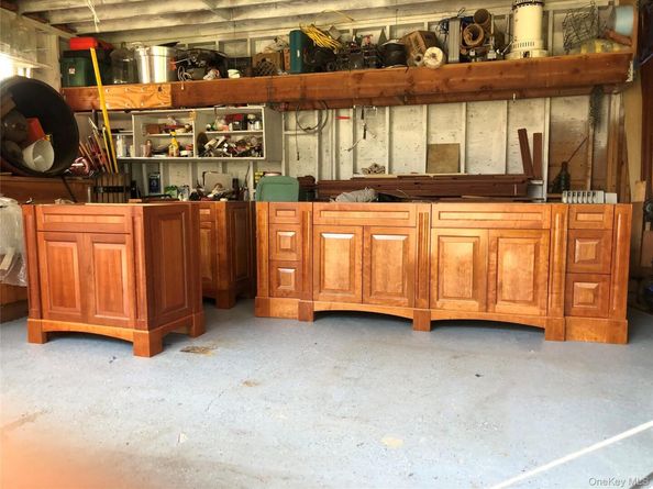 181 Walnut Street, Lynbrook NY 11563