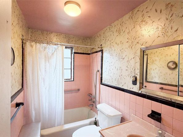 1616 Hammersley Avenue, Bronx NY 10469