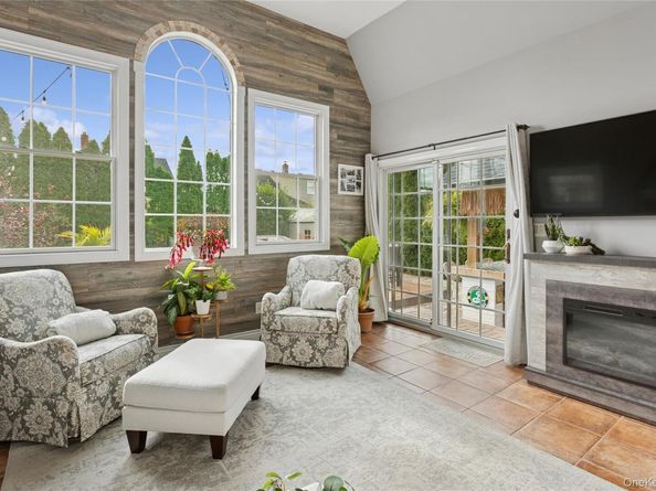 2490 Orange Street, Bellmore NY 11710