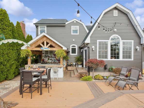 2490 Orange Street, Bellmore NY 11710