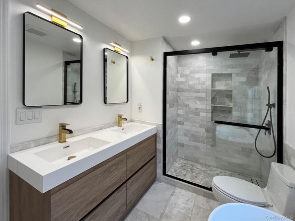 146 Quaker Ridge Road, Manhasset NY 11030