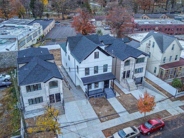 340 E 234th Street, Bronx NY 10470