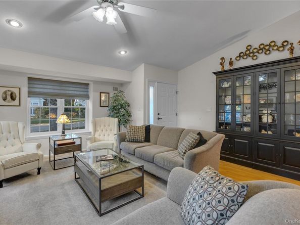 256 Glen Drive, Ridge NY 11961