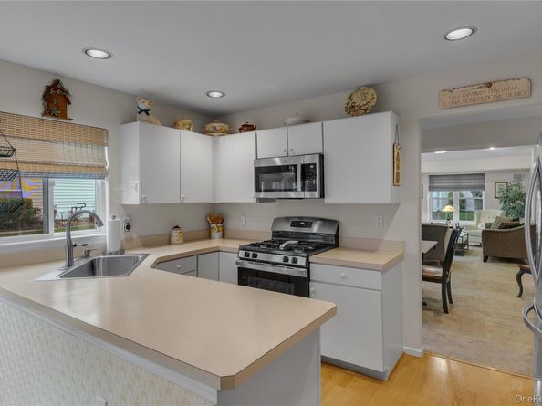 256 Glen Drive, Ridge NY 11961