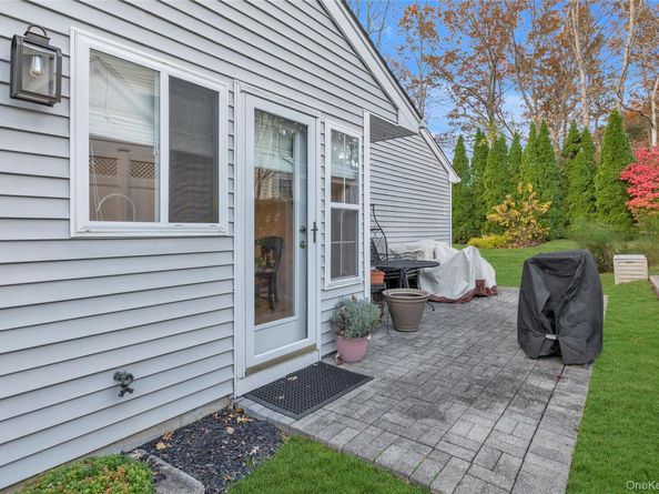 256 Glen Drive, Ridge NY 11961