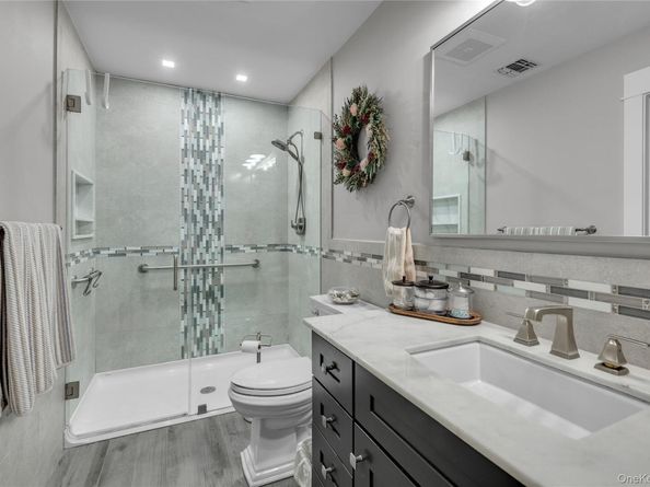 256 Glen Drive, Ridge NY 11961