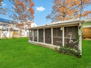 4 Hope Drive, Plainview NY 11803