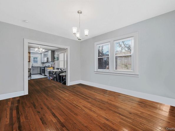 37 Orchard Street, Merrick NY 11566