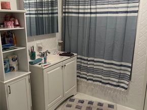 849 E 221st Street, Bronx NY 10467