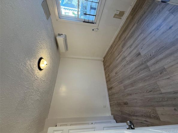 849 E 221st Street, Bronx NY 10467