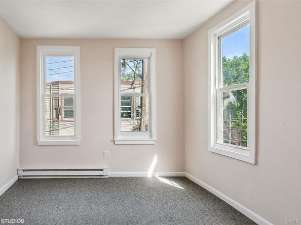 15 Stewart Place, Yonkers NY 10701