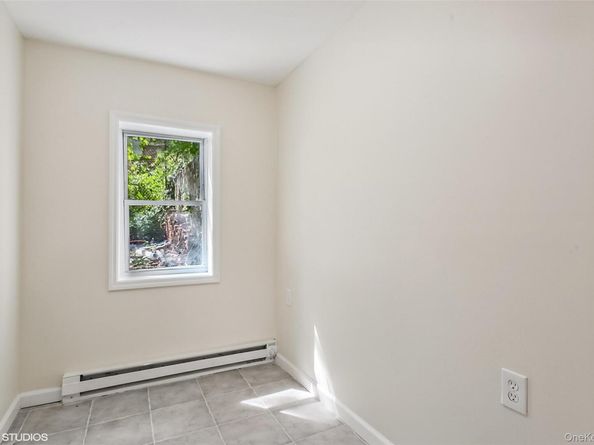 15 Stewart Place, Yonkers NY 10701