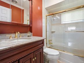 29 Lehigh Lane, Hicksville NY 11801