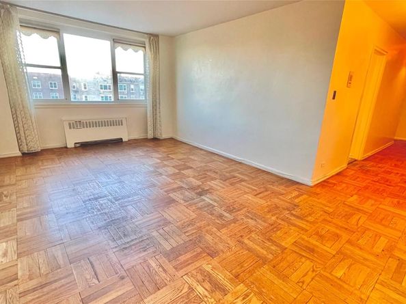 80 Knolls Crescent 6B, Bronx NY 10463