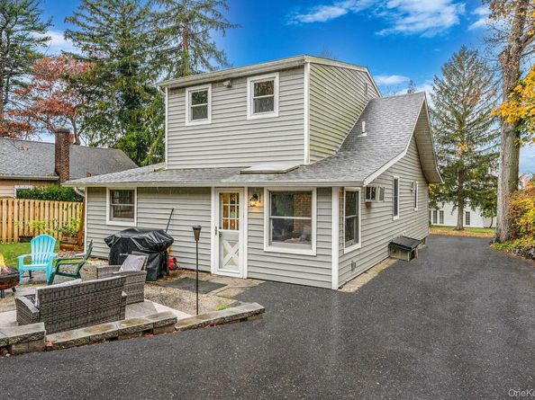 291 Terry Road, Smithtown NY 11787