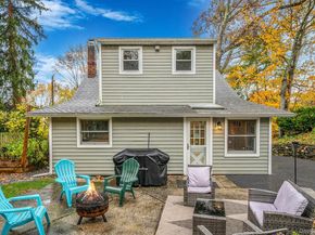 291 Terry Road, Smithtown NY 11787