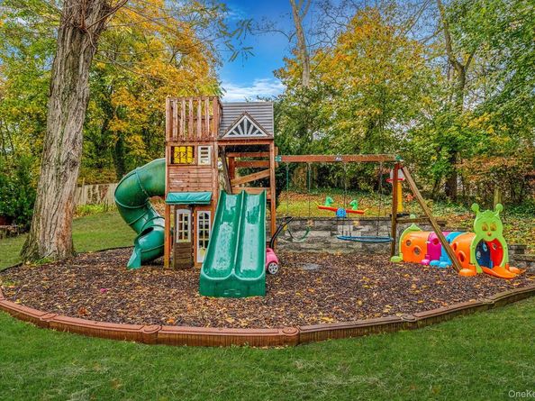 291 Terry Road, Smithtown NY 11787