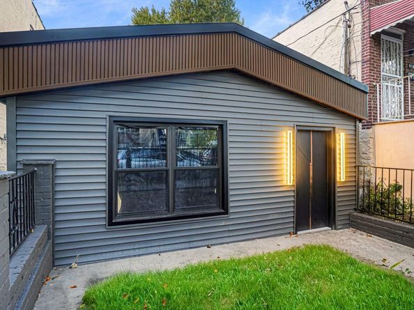 1143 E 224th Street, Bronx NY 10466