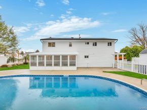 331 Gillette Street, Dix Hills NY 11746