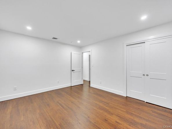 331 Gillette Street, Dix Hills NY 11746