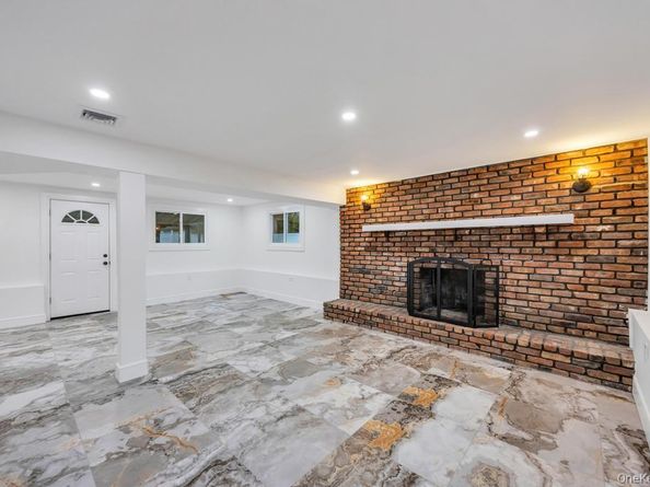 331 Gillette Street, Dix Hills NY 11746