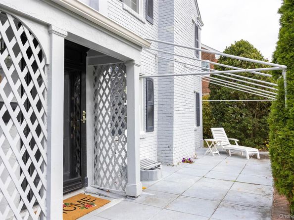 65 Old Mill Road, Manhasset NY 11030