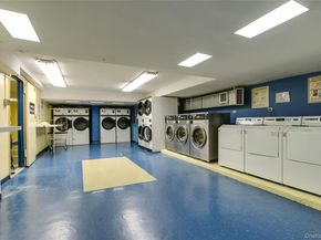 139-15 83Ave 305, Briarwood NY 11435