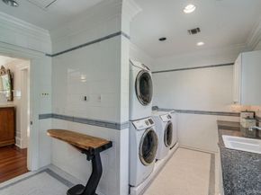 18 Gwynne Road, Melville NY 11747