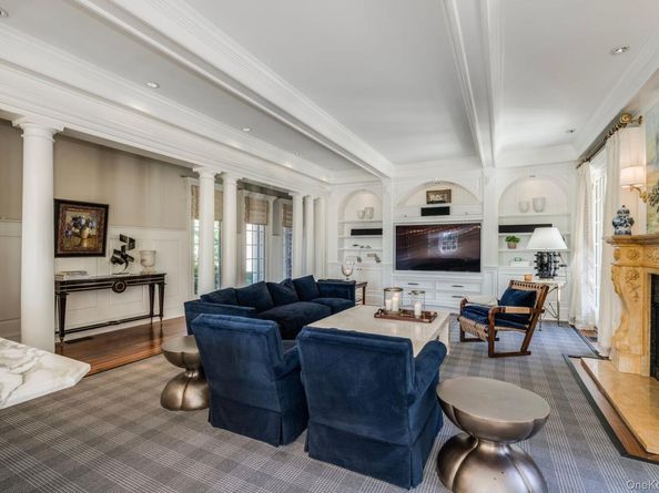 18 Gwynne Road, Melville NY 11747