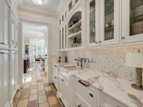 18 Gwynne Road, Melville NY 11747