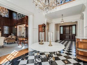 18 Gwynne Road, Melville NY 11747