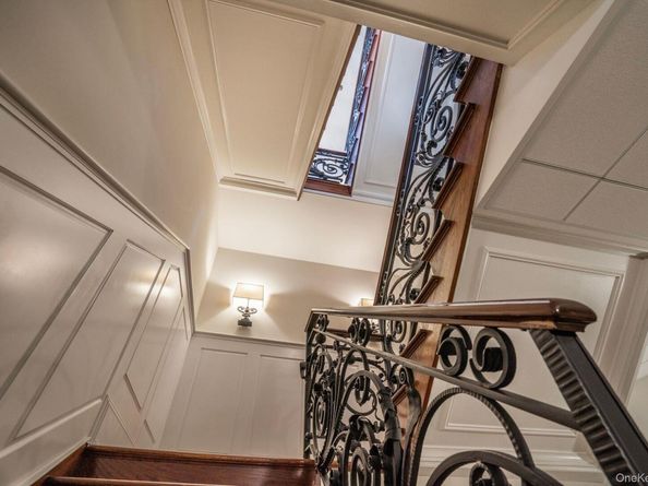 18 Gwynne Road, Melville NY 11747