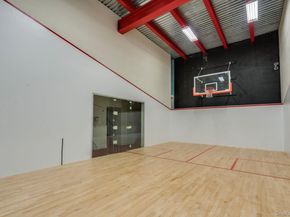 18 Gwynne Road, Melville NY 11747