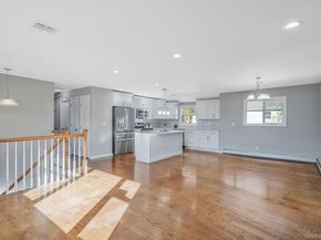 445 45th Street, Copiague NY 11726