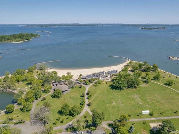 126 Church Street 3M, New Rochelle NY 10805