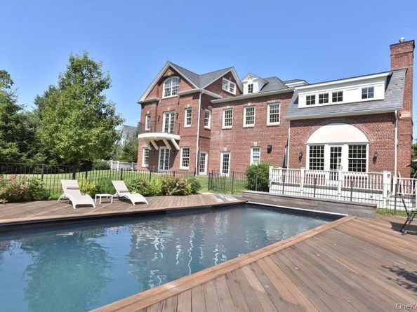 5020 Grosvenor Avenue, Bronx NY 10471