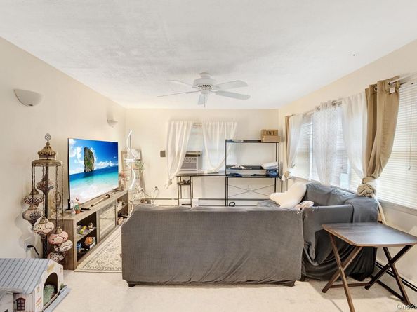 8 evergreen Road, Rocky Point NY 11778