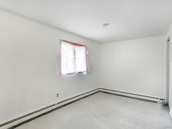 8 evergreen Road, Rocky Point NY 11778