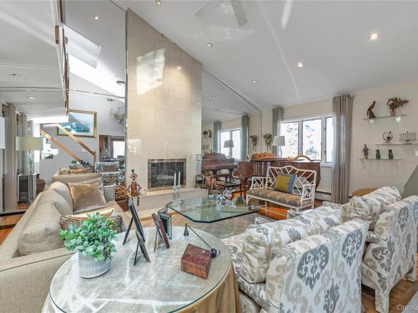 3522 Frederick Street, Oceanside NY 11572