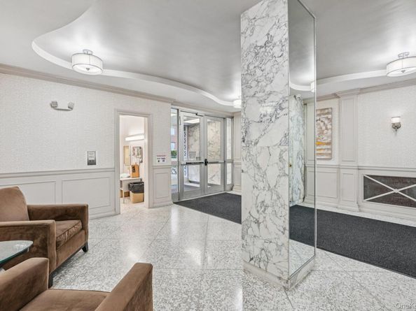 30 Lake Street 5G, White Plains NY 10603