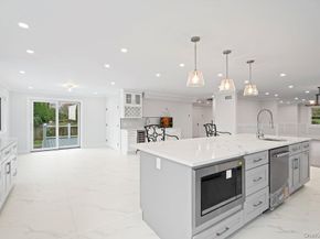 52 Woodland Road, Roslyn NY 11576