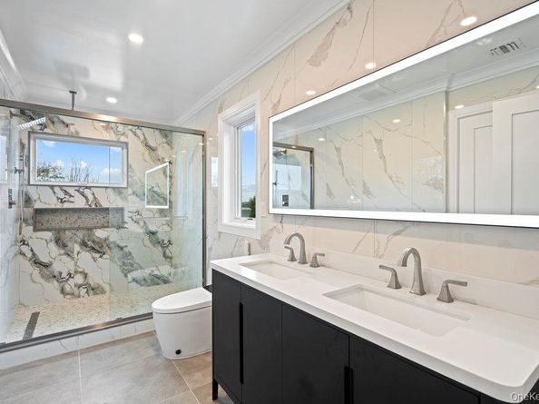 52 Woodland Road, Roslyn NY 11576