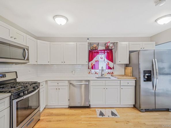 13 Poplar Street, Central Islip NY 11722